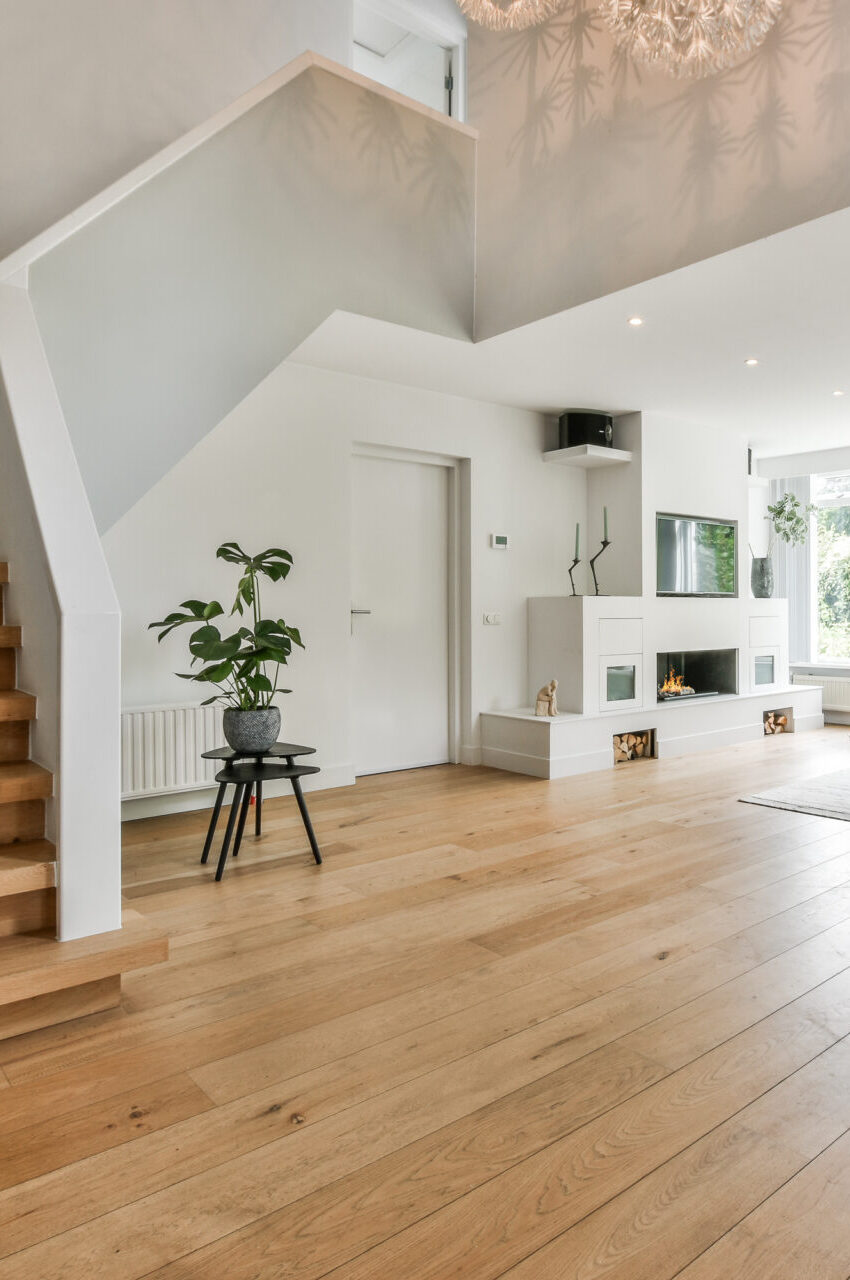 Spacious living room flooring